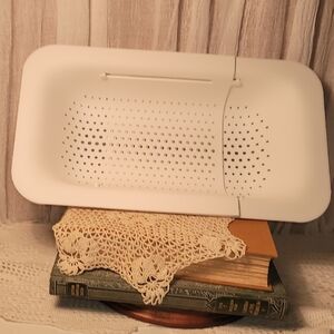 White Kitchen Expandable Drain / Colander Basket